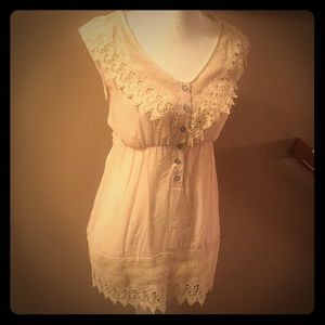 Blu pepper beige delicate top!